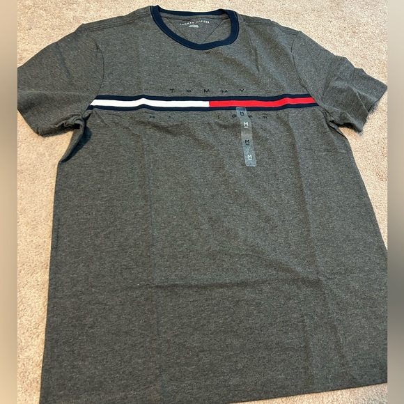 Tommy Hilfiger Short Tee - Picture 1 of 4